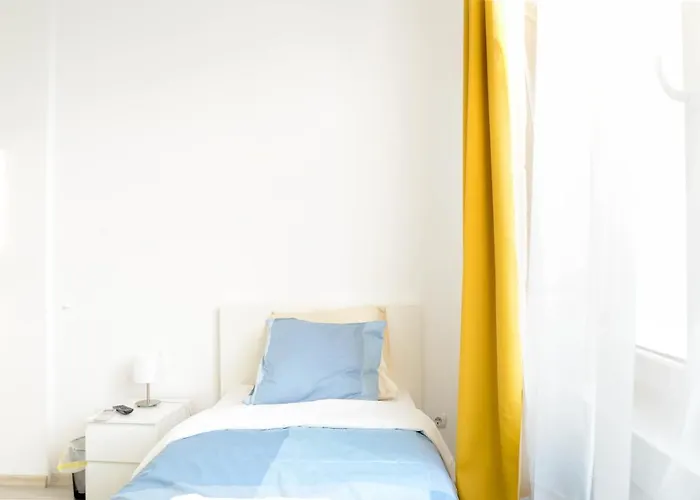 Papnoevelde Royal Inn @Inner City